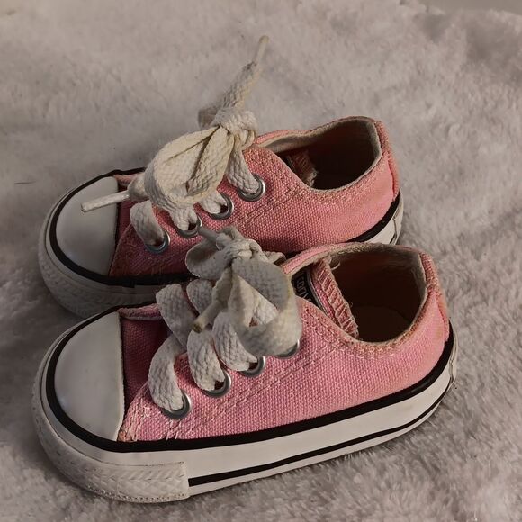 Converse Pink Baby Sneakers - Picture 6 of 6